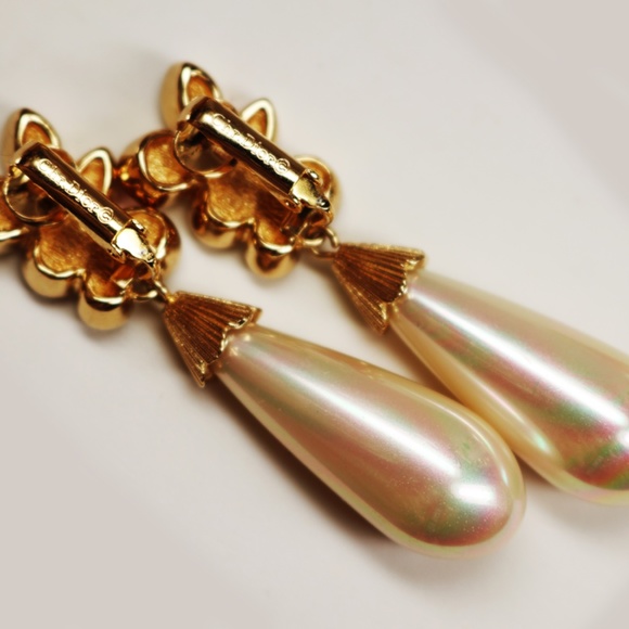 ⚜️ Vintage Christian Dior Crystal & Pearl Earrings - Picture 9 of 16